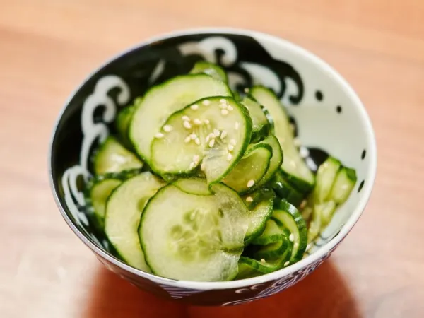 Japanischer Gurkensalat